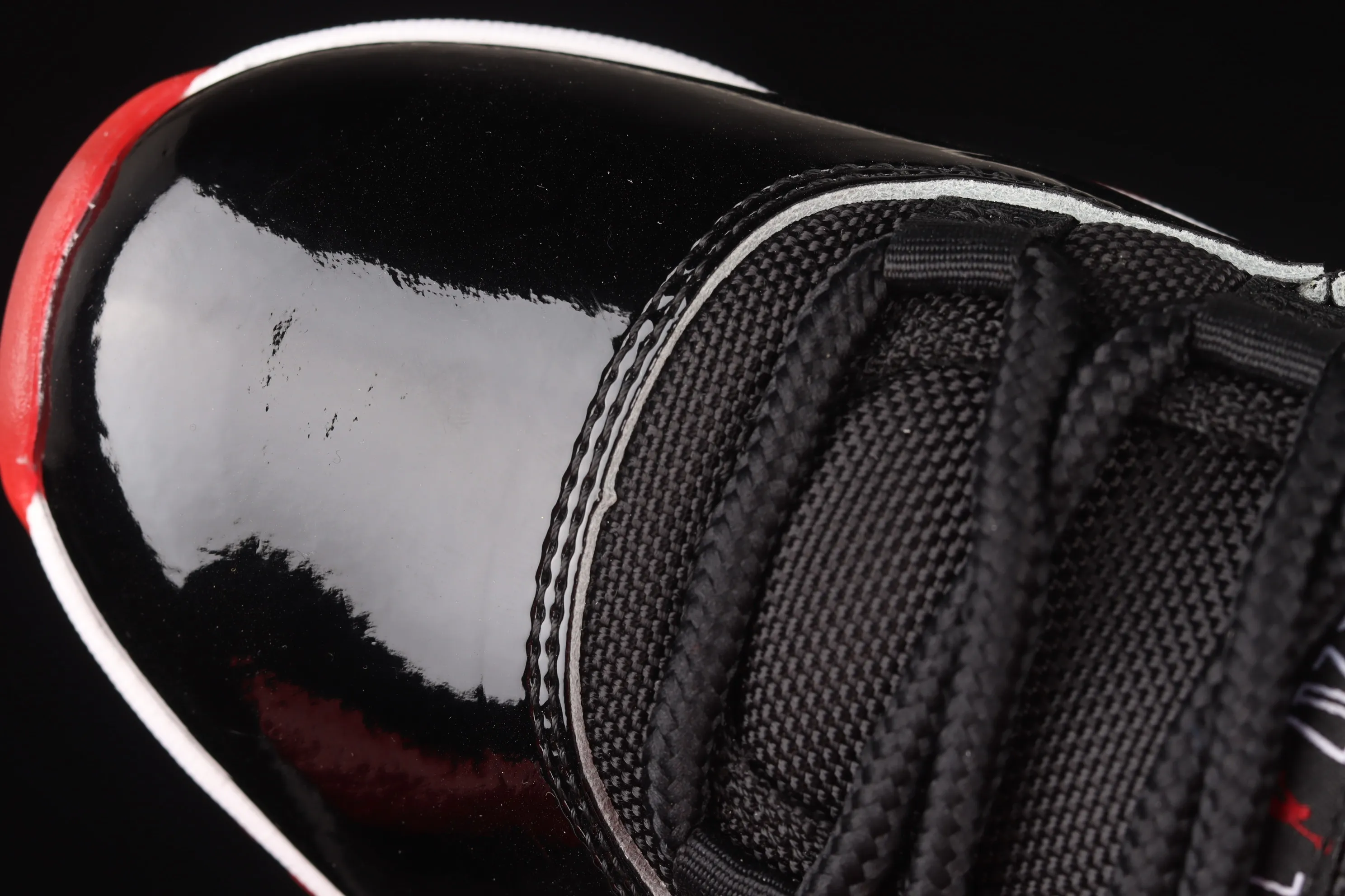All categories Air Jordan Jordan series basketball shoes Air Jordan 11 F version Air Jordan 11 "Bred" AJ11 Joe 11 patent leather black and red first year replica high-top basketball shoes 378037-061